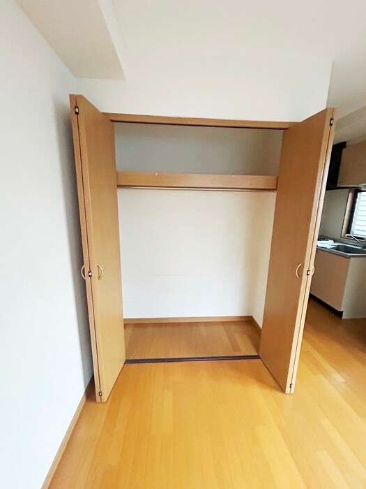 物件内観写真12　(収納)