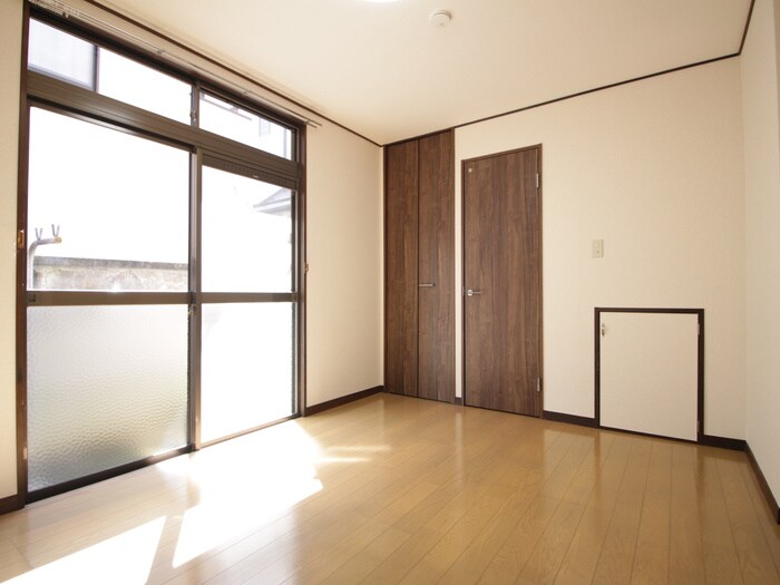 物件内観写真7　(居室)