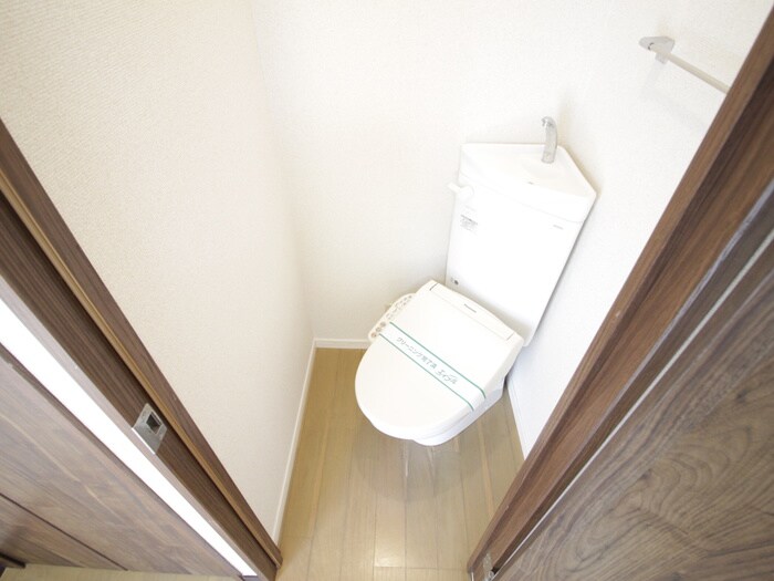 物件内観写真12　(トイレ)