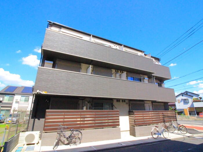 物件外観写真2　(外観写真)