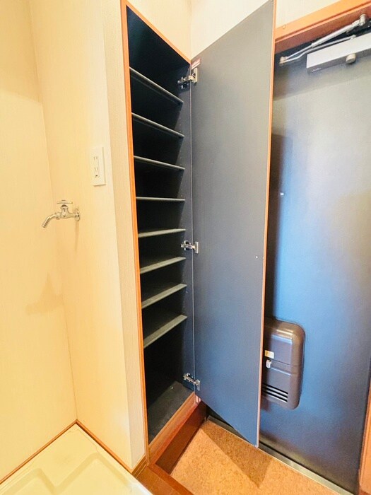 物件内観写真14　(靴箱)