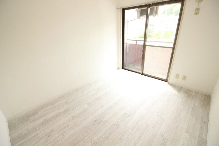 物件内観写真10　(居室)