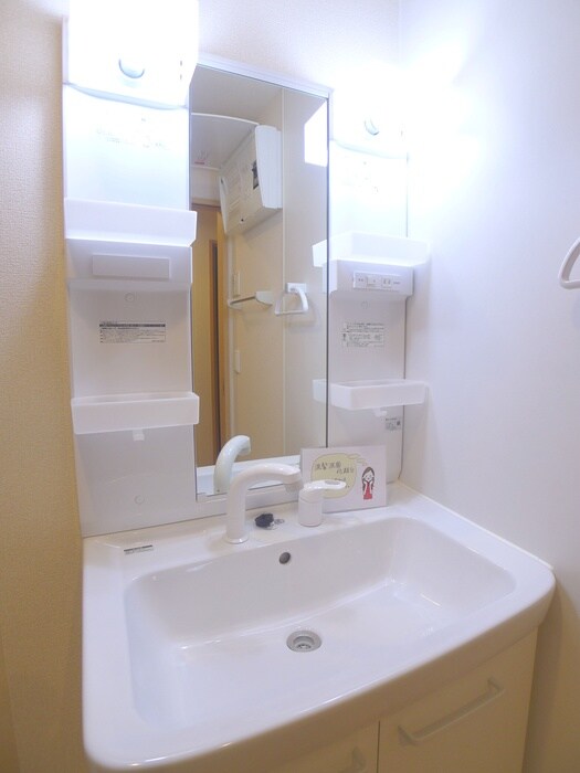 物件内観写真10　(洗面)