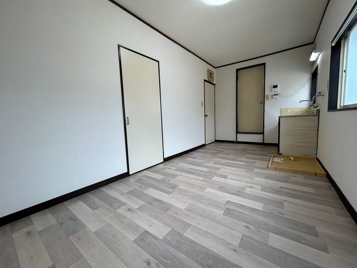 物件内観写真10　(居室)