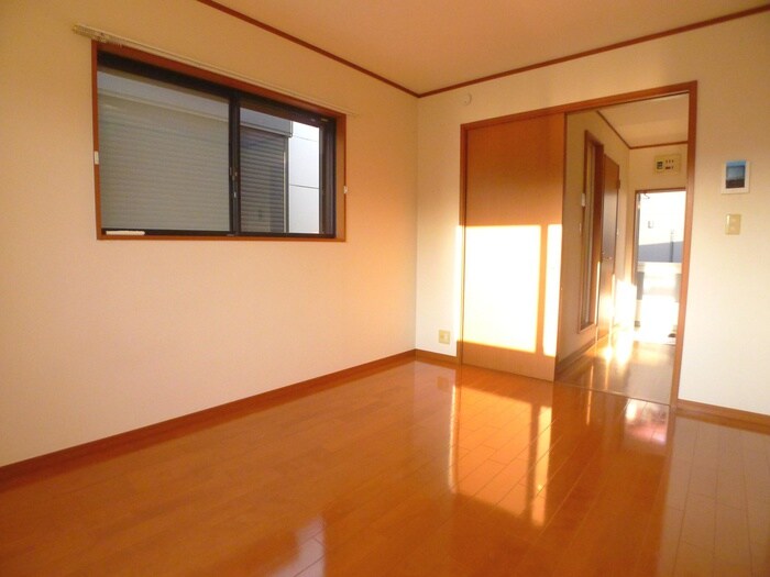 物件内観写真9　(居室)