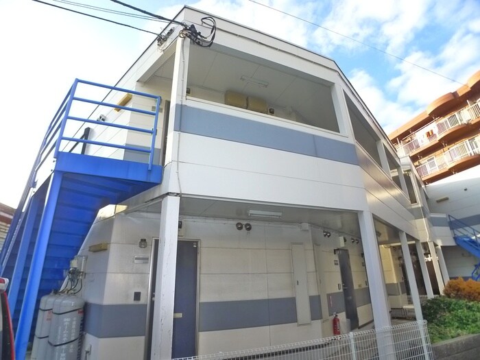 物件外観写真5　(エントランス部分)