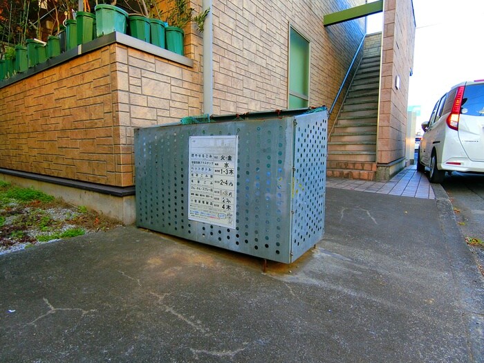 物件外観写真4　(建物設備)