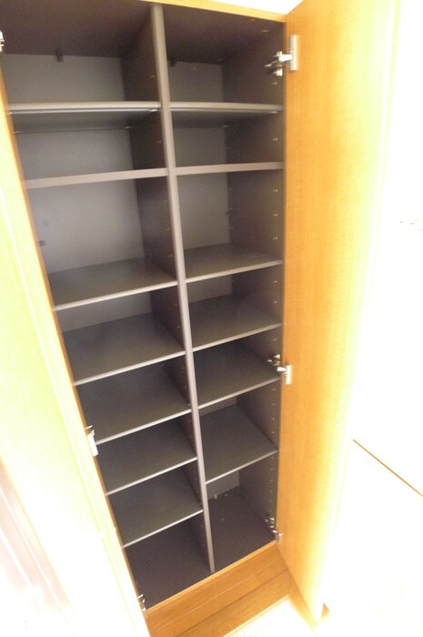 物件内観写真9　(靴箱)