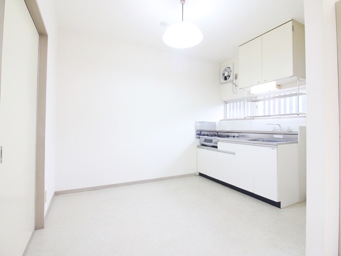 物件内観写真6　(居室)