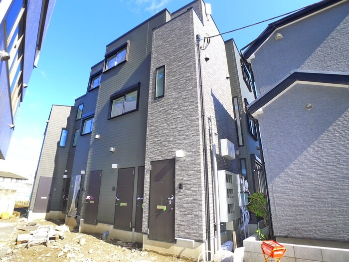 物件外観写真2　(外観写真)