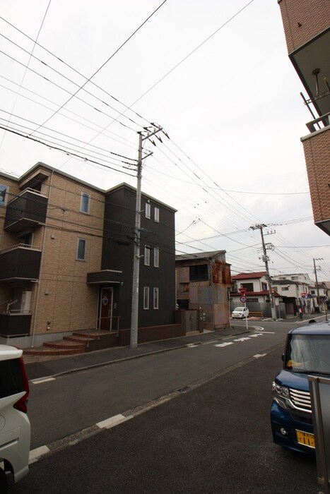 物件内観写真16　(室内からの展望)