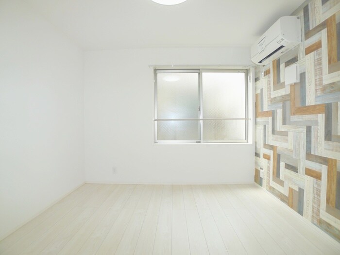 物件内観写真10　(居室)