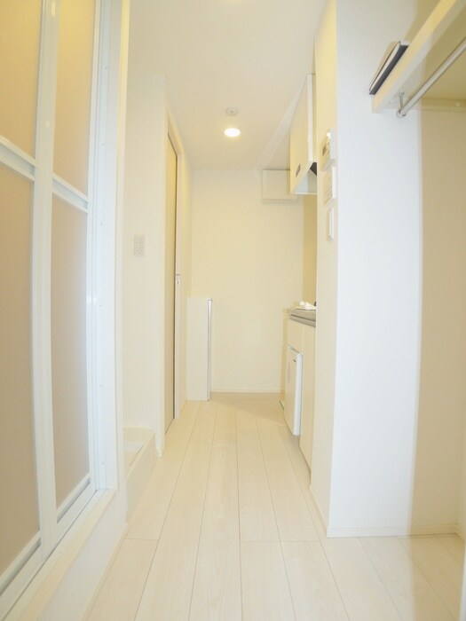 物件内観写真18　(廊下)