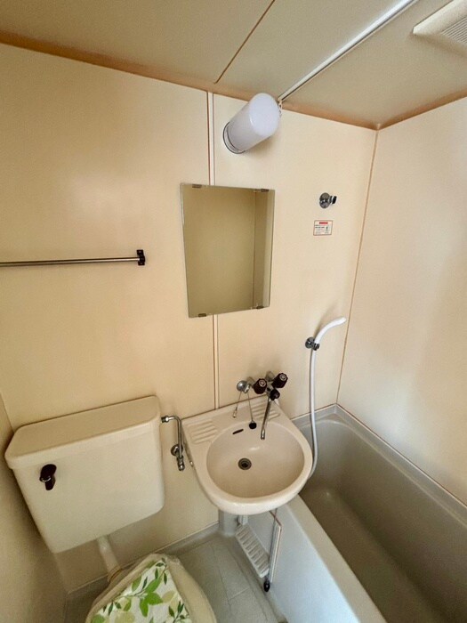 物件内観写真13　(洗面)