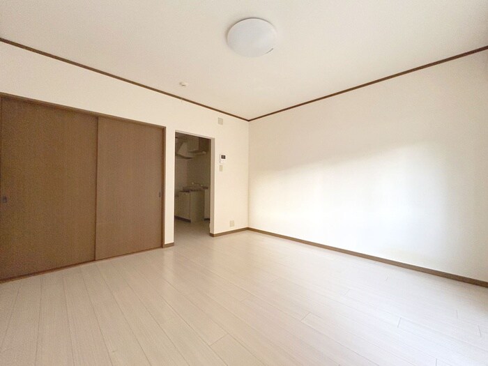 物件内観写真10　(居室)