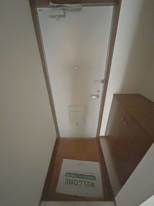 物件内観写真17　(玄関)