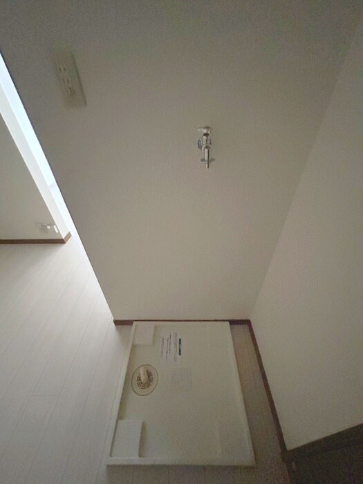 物件内観写真20　(洗濯機置場)