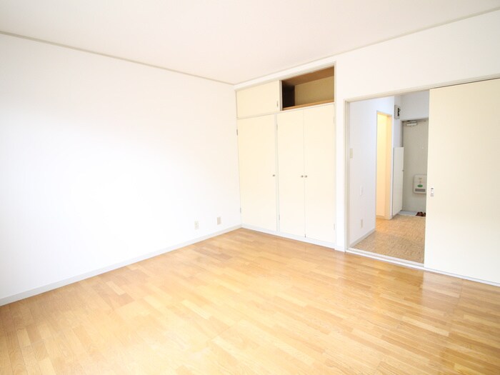 物件内観写真8　(居室)