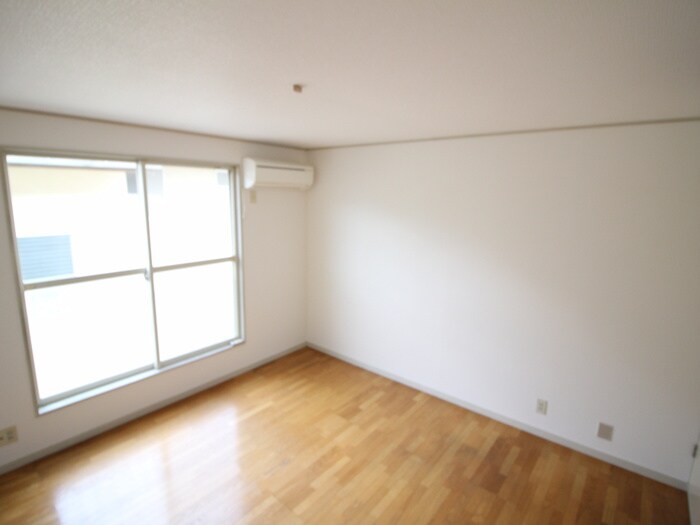 物件内観写真21　(居室)