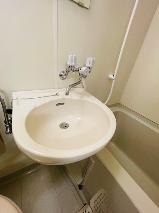 物件内観写真11　(洗面)