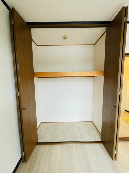 物件内観写真12　(収納)