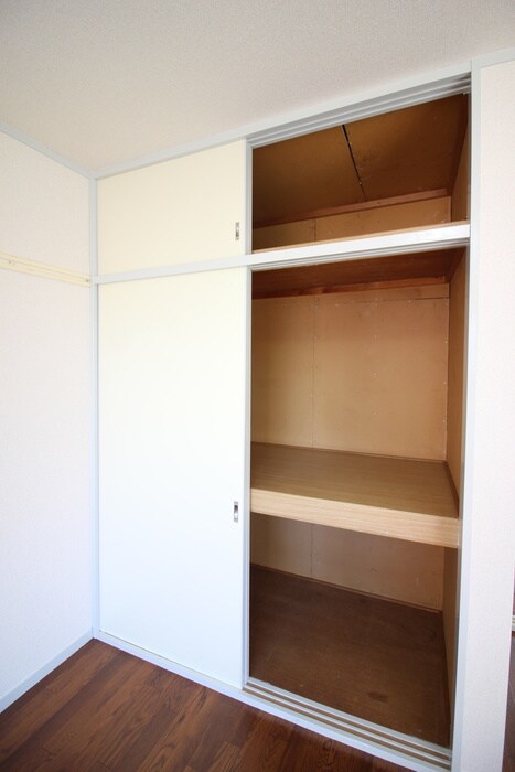 物件内観写真11　(収納)