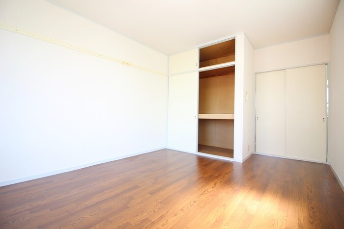 物件内観写真18　(居室)
