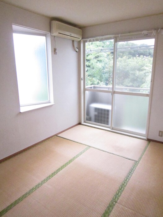 物件内観写真5　(居室)