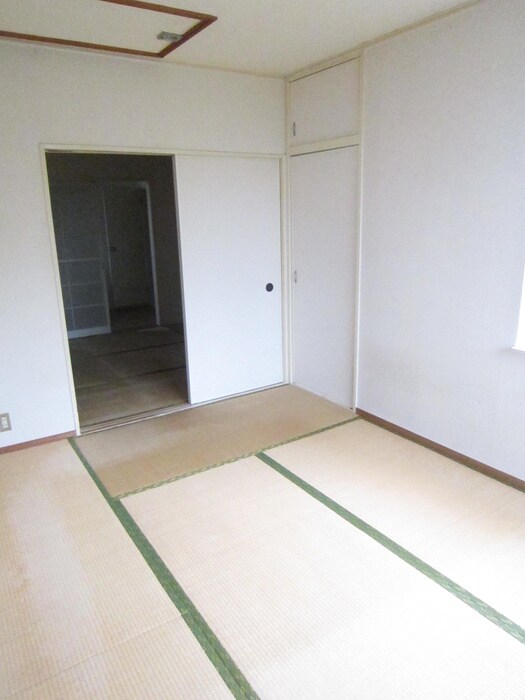 物件内観写真6　(居室)