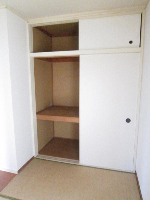 物件内観写真9　(収納)