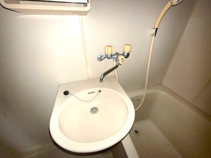 物件内観写真12　(洗面)