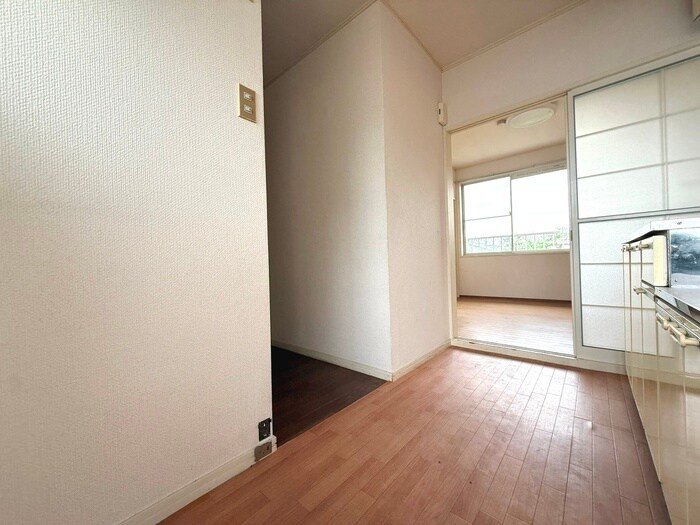 物件内観写真14　(廊下)