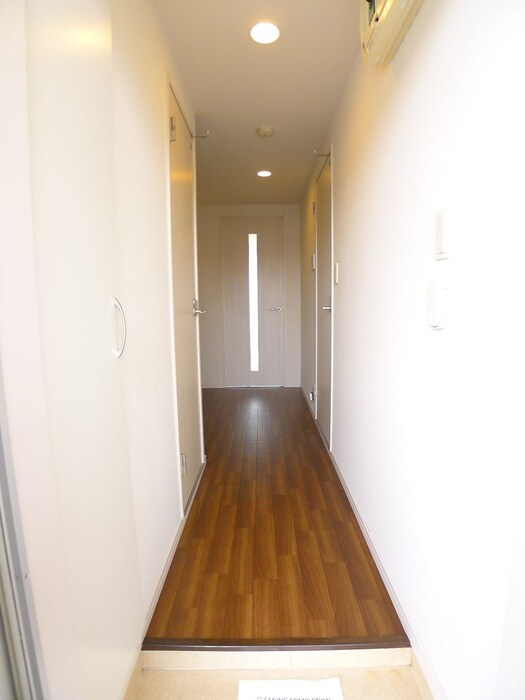 物件内観写真17　(玄関)
