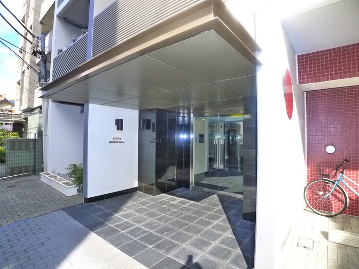 物件外観写真6　(駐輪場)