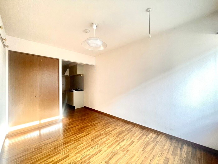 物件内観写真9　(居室)