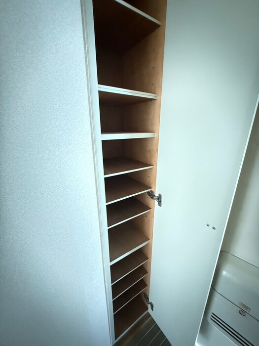 物件内観写真11　(靴箱)