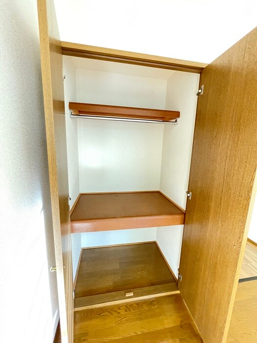物件内観写真12　(収納)