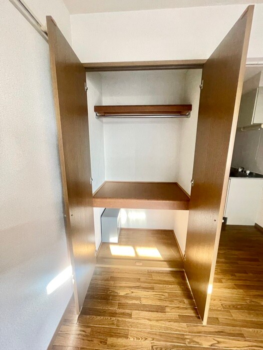 物件内観写真18　(収納)