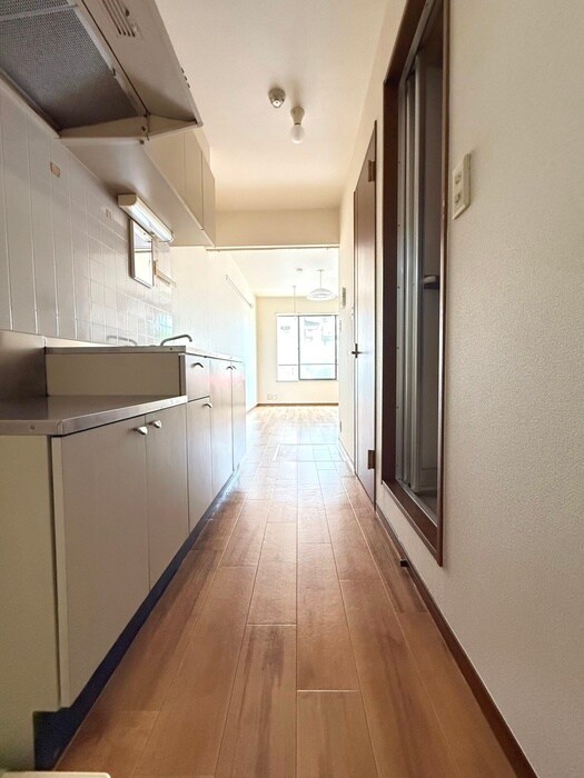 物件内観写真22　(玄関)