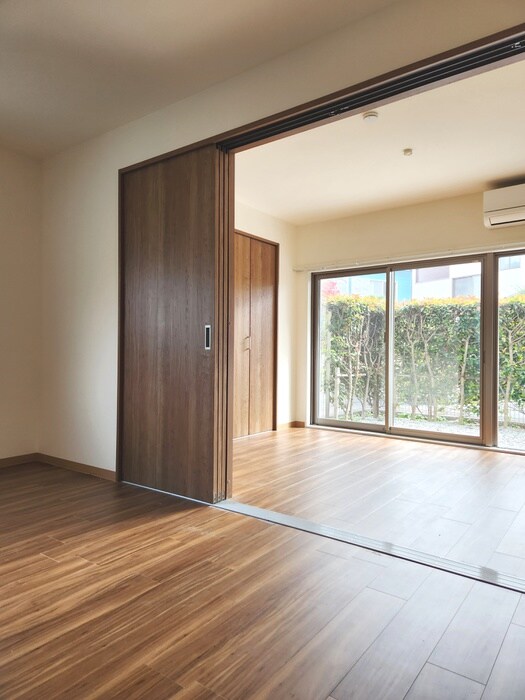 物件内観写真16　(居室)