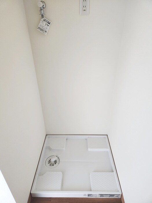 物件内観写真20　(洗濯機置場)