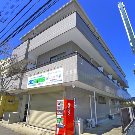 コスモ一番館外観写真