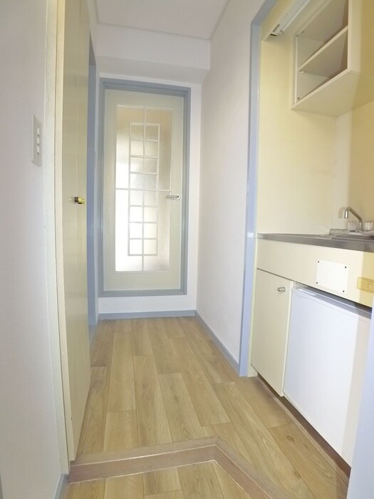 物件内観写真17　(玄関)