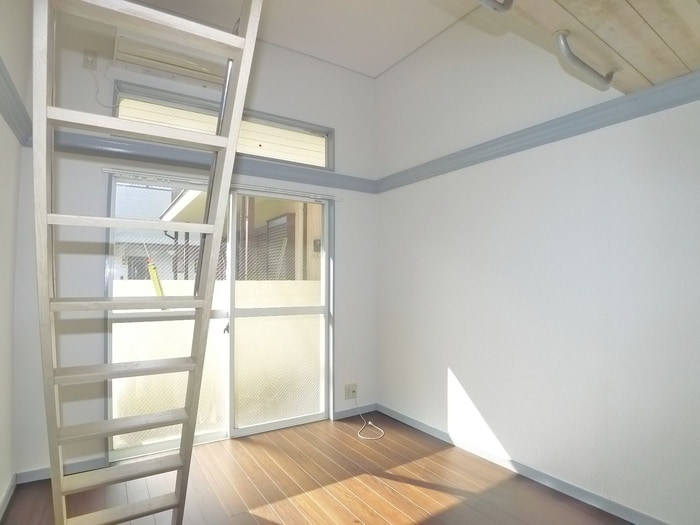 物件内観写真21　(室内からの展望)