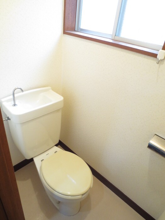 物件内観写真9　(トイレ)