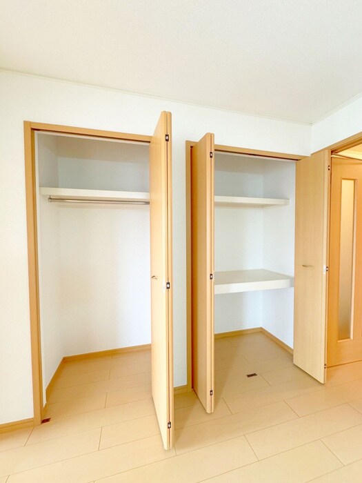 物件内観写真16　(収納)