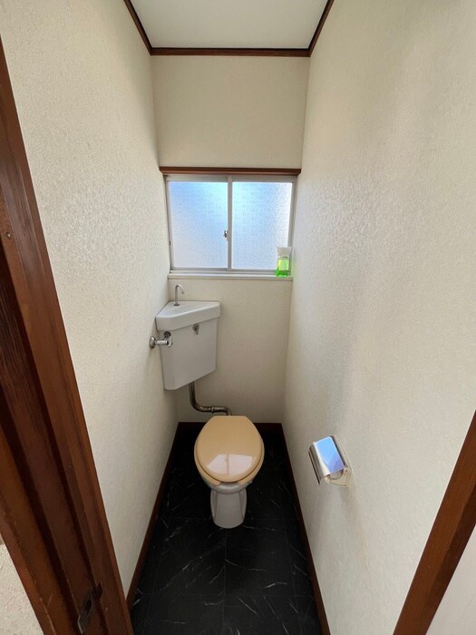 物件内観写真12　(トイレ)