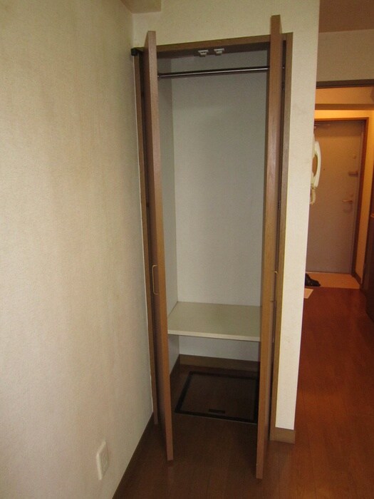 物件内観写真18　(収納)