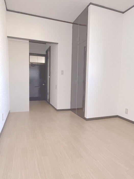 物件内観写真5　(居室)