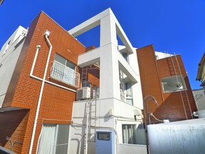 リバーサイド吉川（302）外観写真